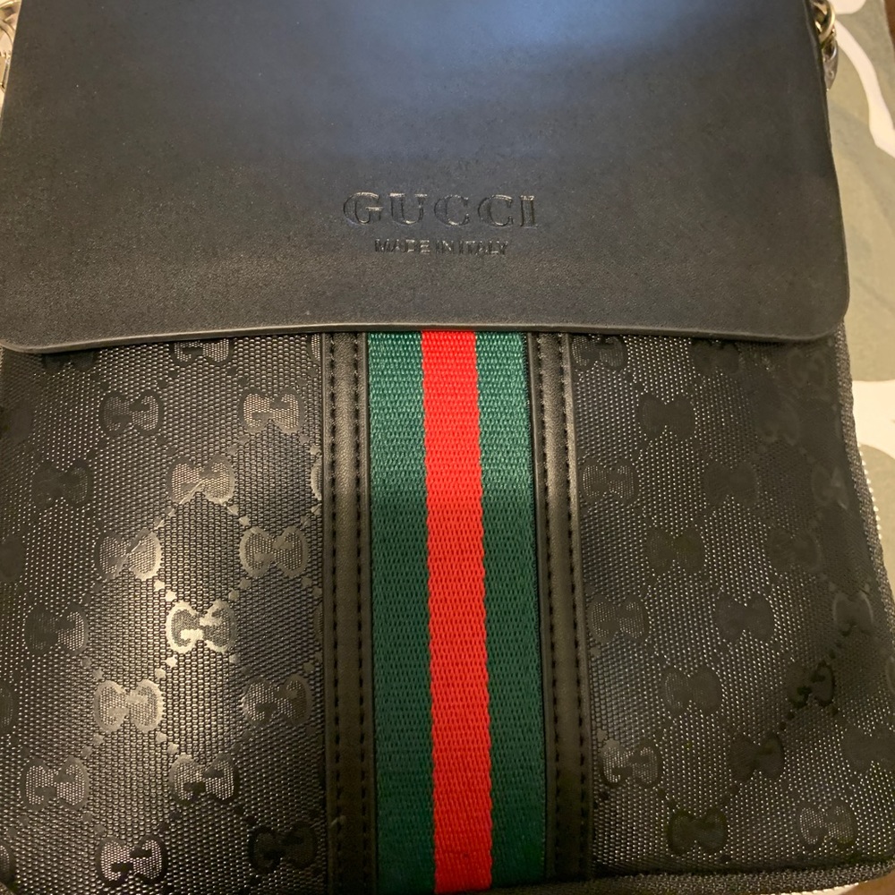 Crossbody purse